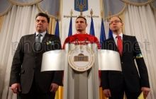 Лидеры оппозиции расценивают избиение Луценко как покушение на убийство