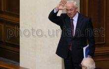 Азаров прибув до Верховної Ради