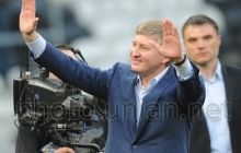 Ахметов закликав політиків "остудити голови" і сісти за стіл переговорів