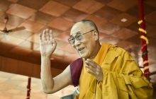 Далай-лама: Путін намагається звести нову Берлінську стіну
