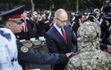 Яценюк перевірив підготовку ЗС до осінньо-зимового періоду
