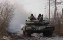 Два транспортні коридори в зоні АТО перекриють через обстріли - штаб