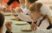 У Харкові масове звернення дітей до медиків з симптомами отруєння