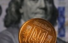 Гривня на міжбанку впала до 24,80 за долар