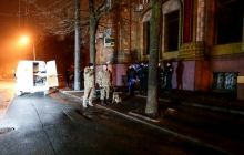 В Запорожье ночью прогремел взрыв возле ресторана (фото)