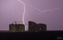 Киян попереджають про грози та сильний вітер