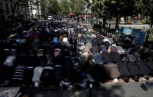 У Франції заборонили звершувати намаз на вулицях