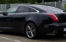 Jaguar скорочує 4,5 тисяч співробітників