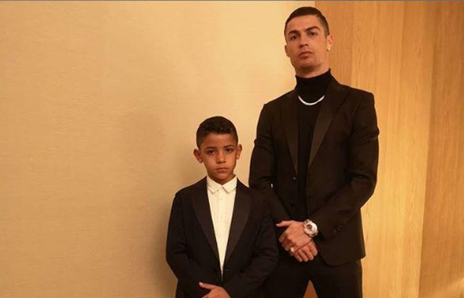 Криштиану Роналду с Криштиану-младшим / instagram.com/cristiano Криштиану Роналду с Криштиану-младшим / instagram.com/cristiano