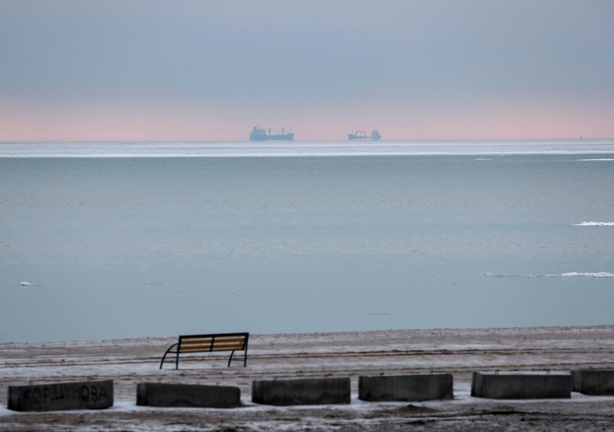 Россияне считают Азовское море безопаснее, но это обманчивое мнение / фото REUTERS Россияне считают Азовское море безопаснее, но это обманчивое мнение / фото REUTERS