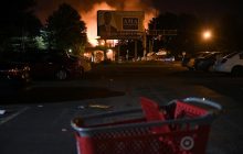 Убийство темнокожего в США: к расследованию привлекли ФБР