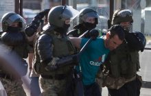 Після дев'яти днів побиття: Лукашенко нагородив силовиків медалями
