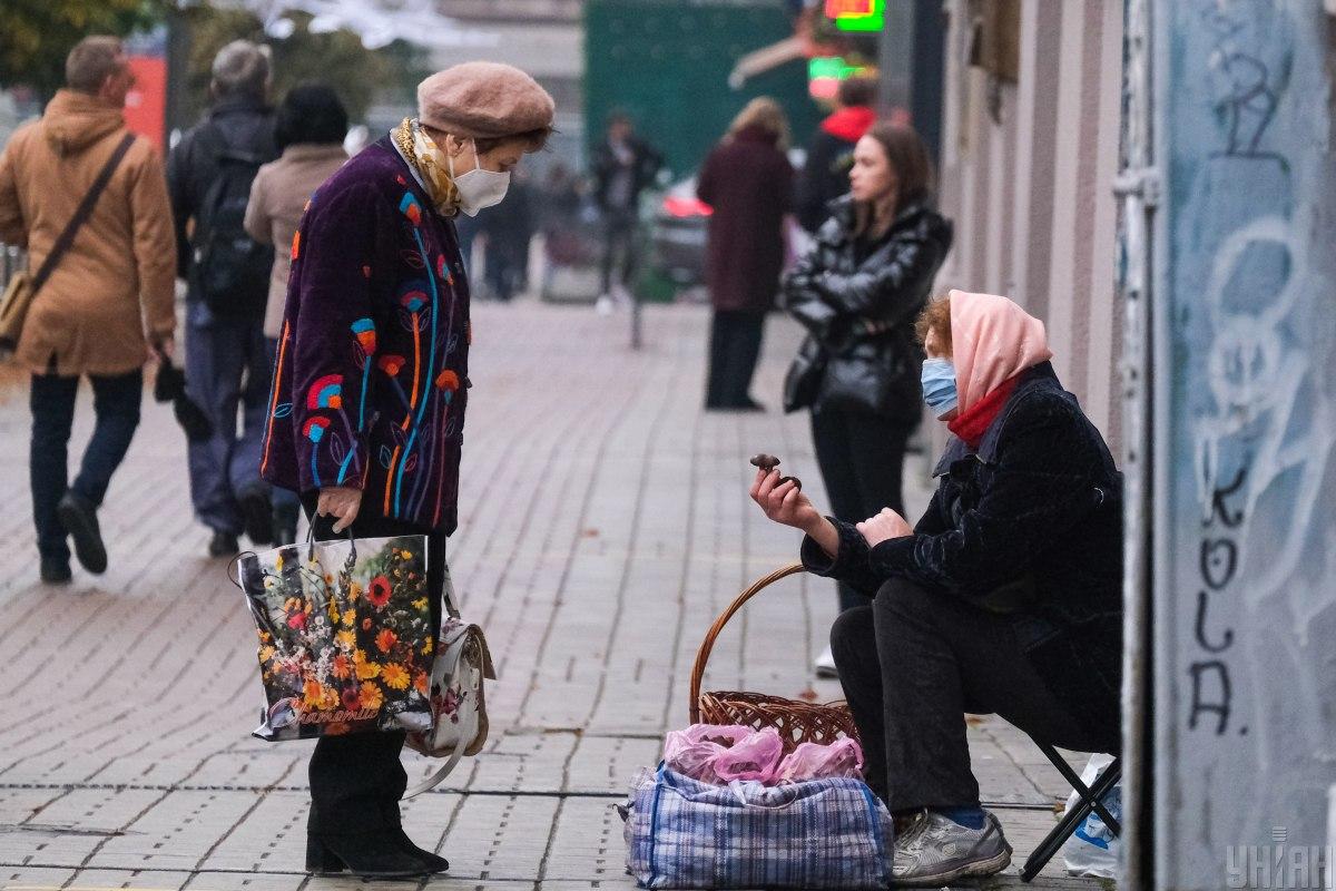 Вчені вважають, коронавірус може назавжди залишитися в організмі людини / фото УНІАН Вчені вважають, коронавірус може назавжди залишитися в організмі людини / фото УНІАН