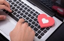 Шлюбне агентство vs інтернет. Чи легко сучасній людині знайти собі пару