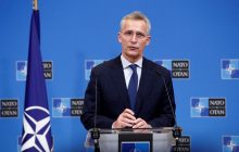 Риск российского вторжения в Украину растет - генсек НАТО