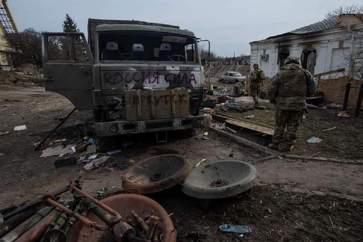 Вражеская техника агрессора преимущественно болотного цвета / фото facebook.com/GeneralStaff.ua Вражеская техника агрессора преимущественно болотного цвета / фото facebook.com/GeneralStaff.ua