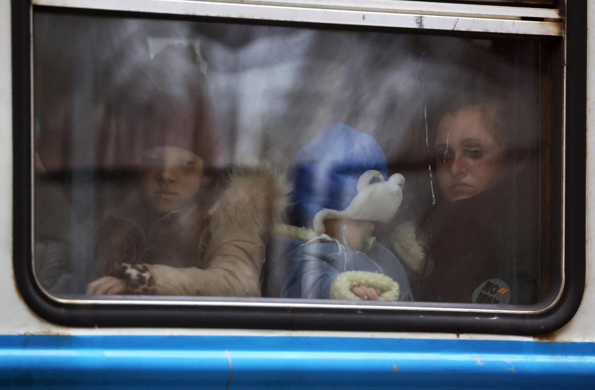 Более 10 миллионов украинцев вынужденно покинули свои дома из-за вооруженной агрессии России / фото REUTERS Более 10 миллионов украинцев вынужденно покинули свои дома из-за вооруженной агрессии России / фото REUTERS