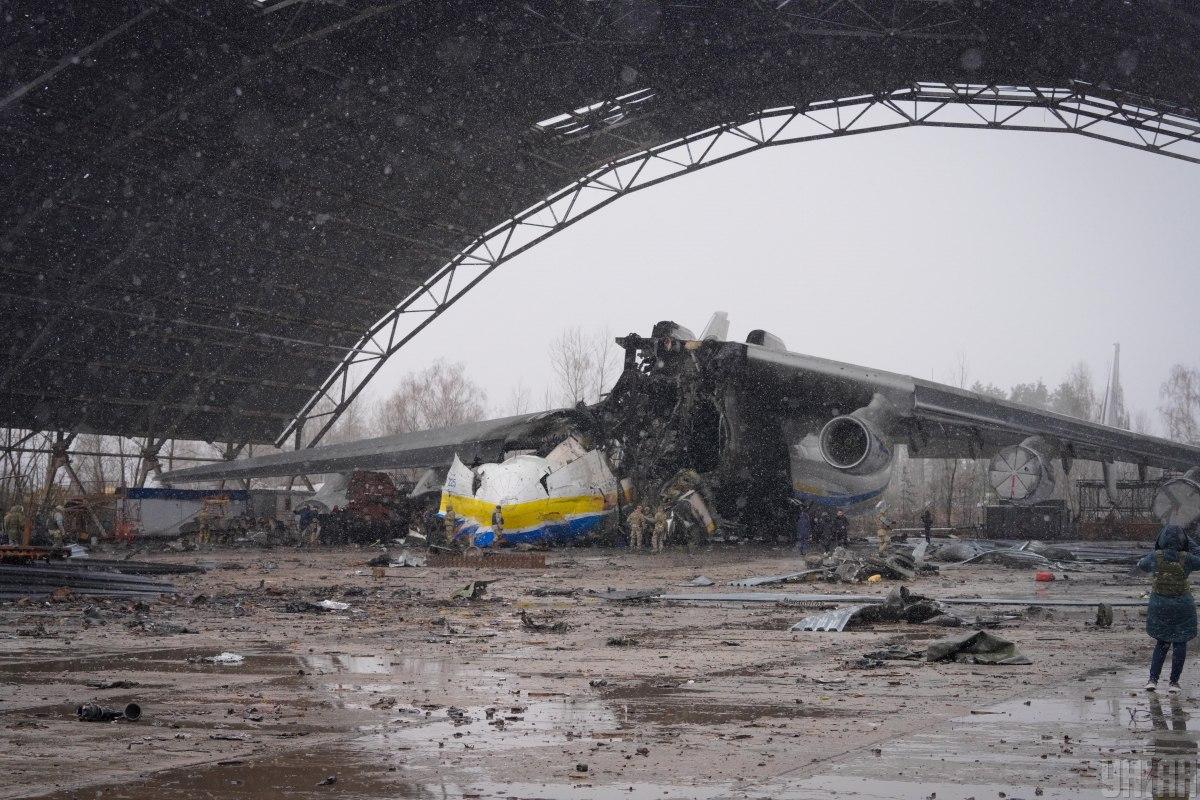 У Гостомелі тривали жахливі бої / фото УНІАН (Павло Суходільський) У Гостомелі тривали жахливі бої / фото УНІАН (Павло Суходільський)