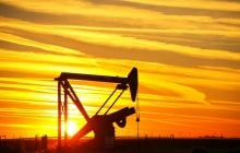 Иран и США не смогли удержать цены на нефть от нового падения