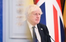 Борис Джонсон в девятый раз стал отцом и показал первые фото с ребенком