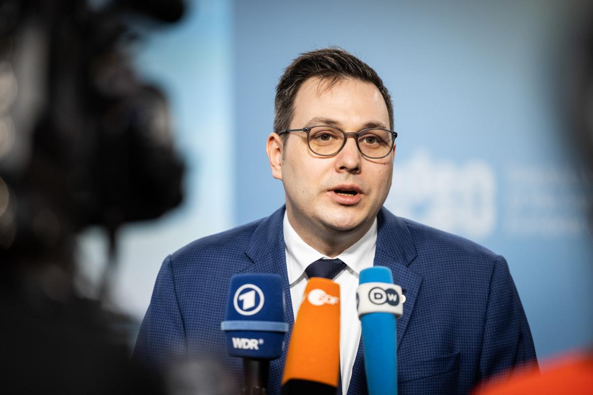 Ліпавський прокоментував "перемир'я" Путіна / фото European Union Ліпавський прокоментував "перемир'я" Путіна / фото European Union