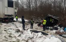 Біля Львова сталась масштабна ДТП, у якій загинуло семеро людей (фото)